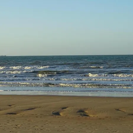 Apartment Scorpio B0404 With Frontal Sea View Nieuwpoort
